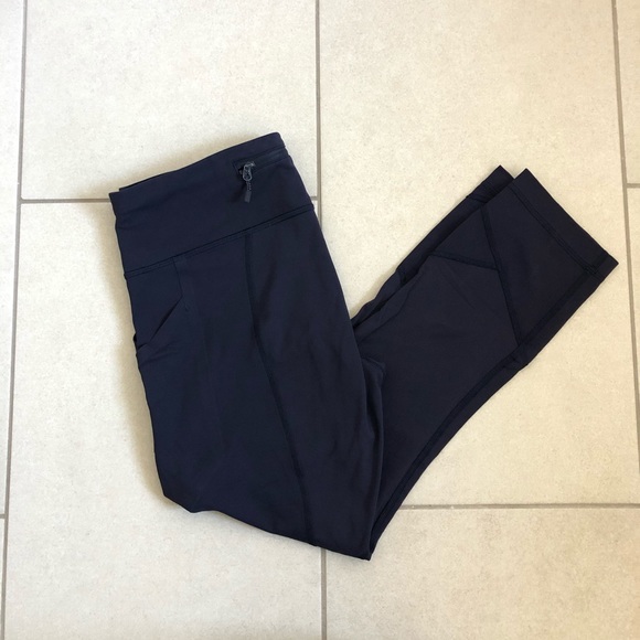 Pace Rival Mid Rise Crop - Picture 4 of 9